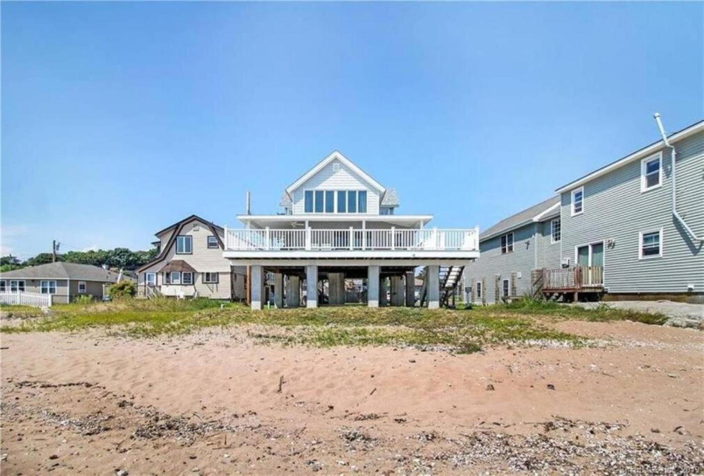Cozy Beach - Direct Waterfront! East Haven Bagian luar foto