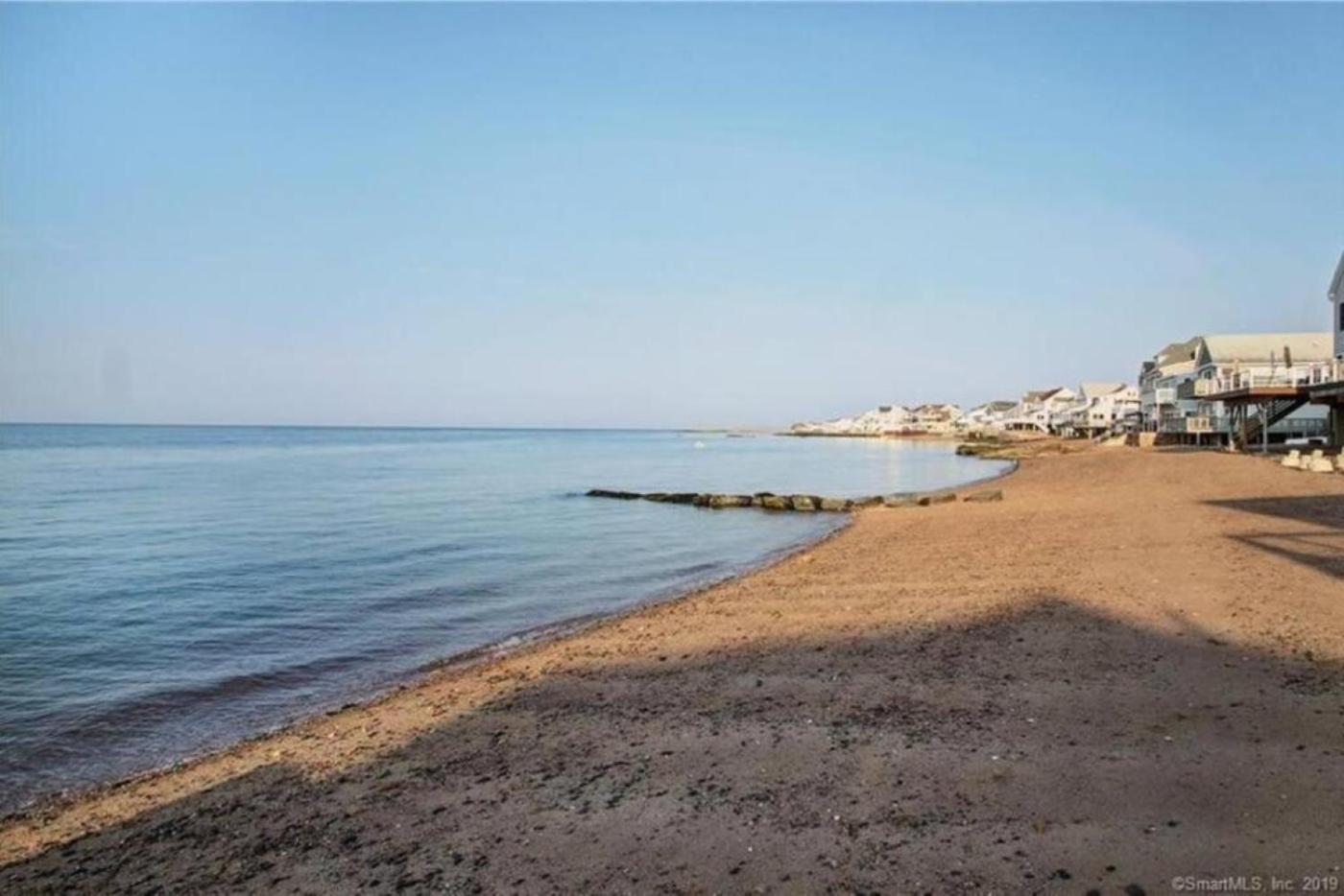 Cozy Beach - Direct Waterfront! East Haven Bagian luar foto