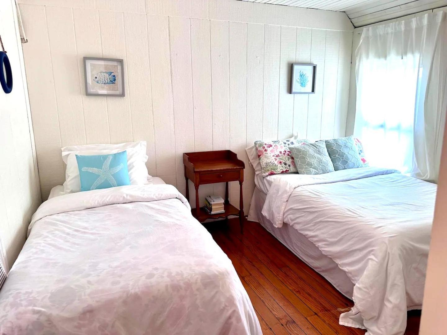 Cozy Beach - Direct Waterfront! East Haven Bagian luar foto